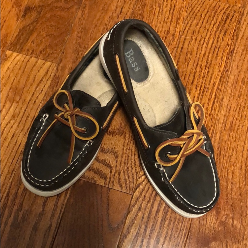 Bass boat shoes